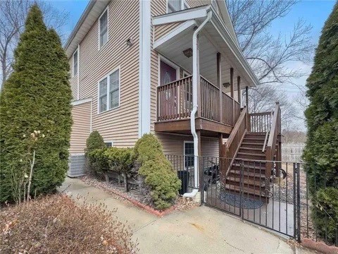 Cranston, Rhode Island 02920, United States, 4 Bedrooms Bedrooms, ,4 BathroomsBathrooms,Residential,Active,219368