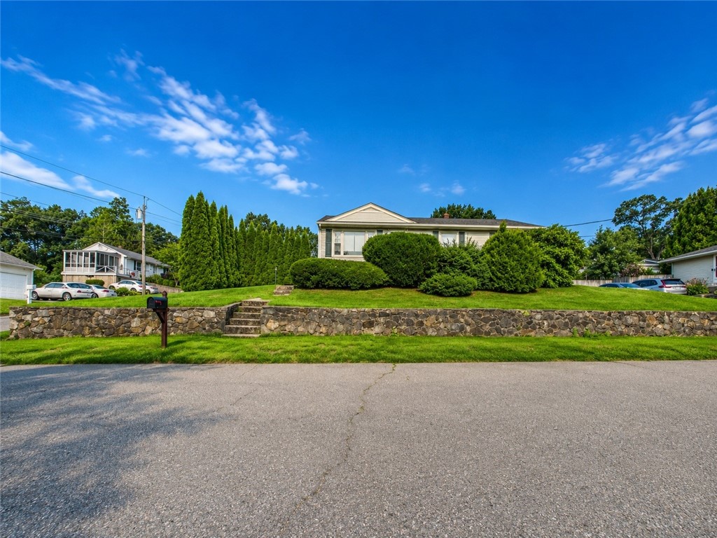 10 Grandview Drive