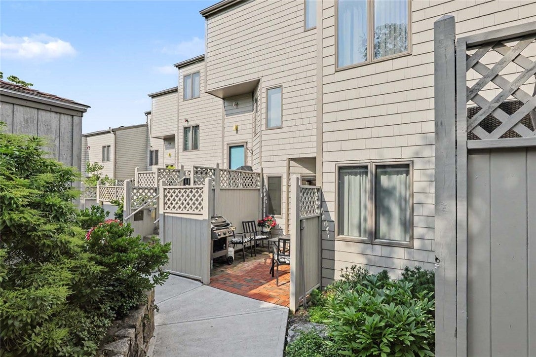 12 Sea Breeze Lane