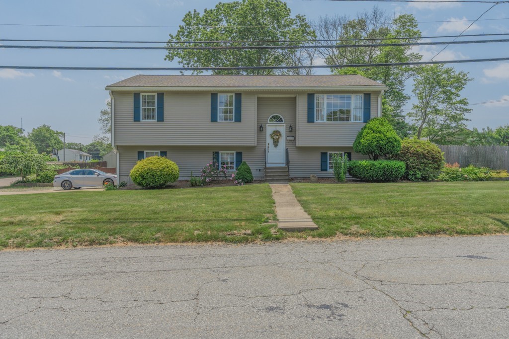 136 Youngs Avenue
