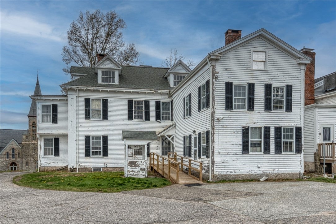2 Elm Street