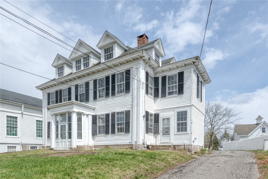 2 Elm Street