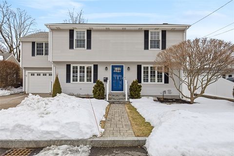 40 Weeden Avenue East Providence RI 02916