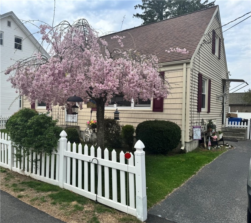 20 Pleasant Street