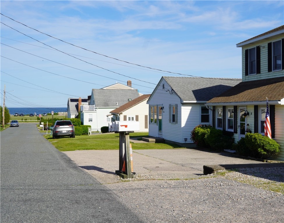 18 Greenbrier Road