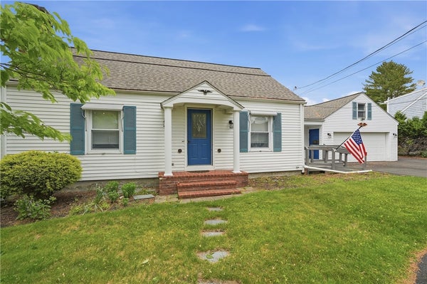 24 SEYMOUR ST, WARREN, RI 02885 - Image 0ae5f2b9924ec59ae593d9bc54ac0e2a/2185966359