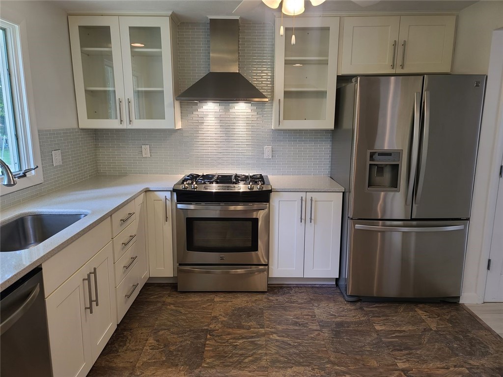 426 South County Trail