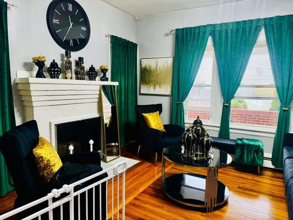 2 Parkview Avenue