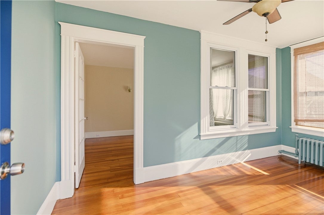 7 Warner Place 8
