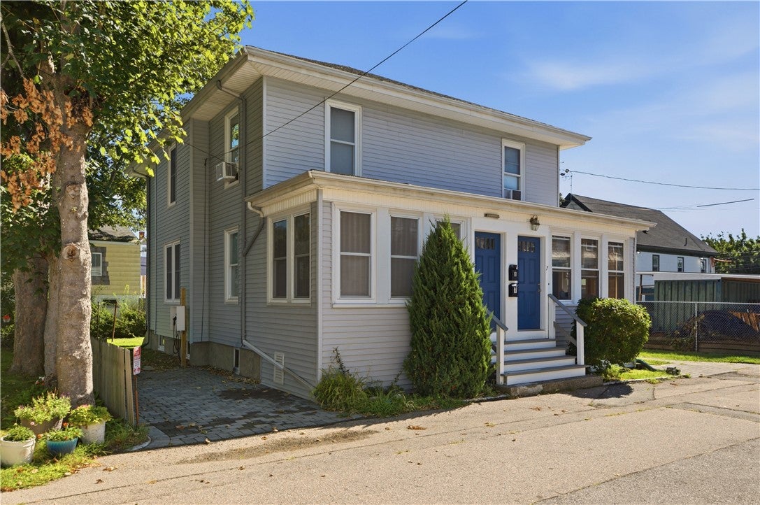 7 Warner Place 8