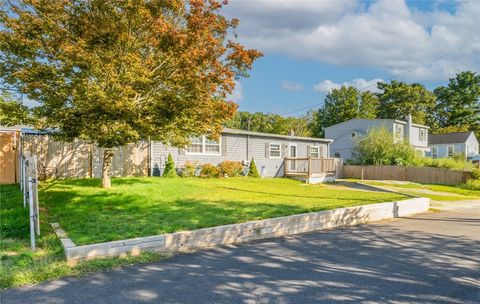 57 Twin Lakes Avenue Coventry RI 02816