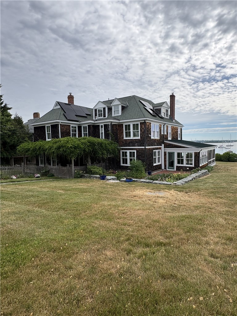 41 Walcott Avenue