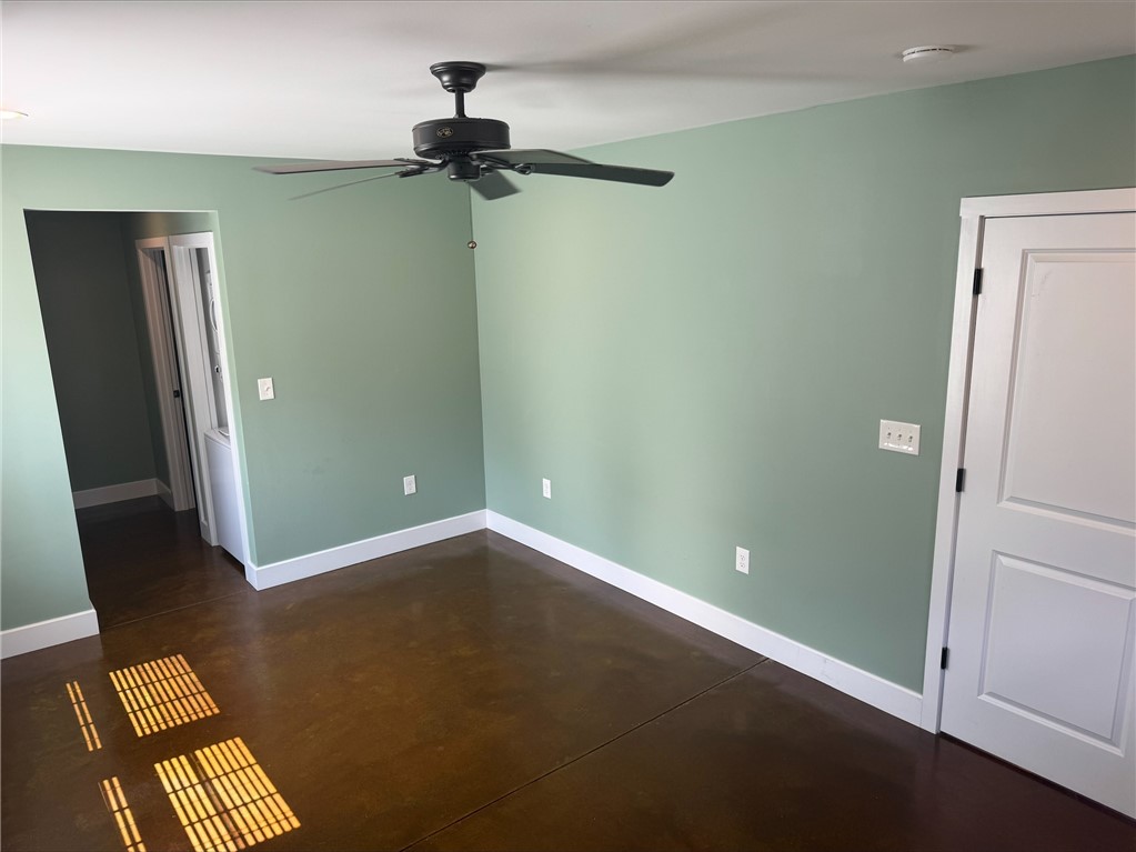 634 Putnam Pike