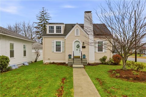 287 Parkside Drive Warwick RI 02888