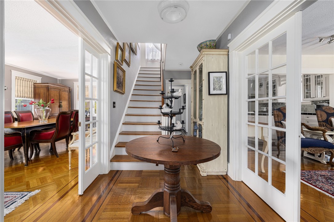1305 Narragansett Boulevard