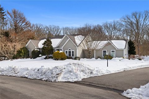 30 Foxridge Circle South Kingstown RI 02879