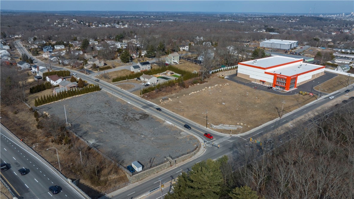 1835 Plainfield Pike Pike