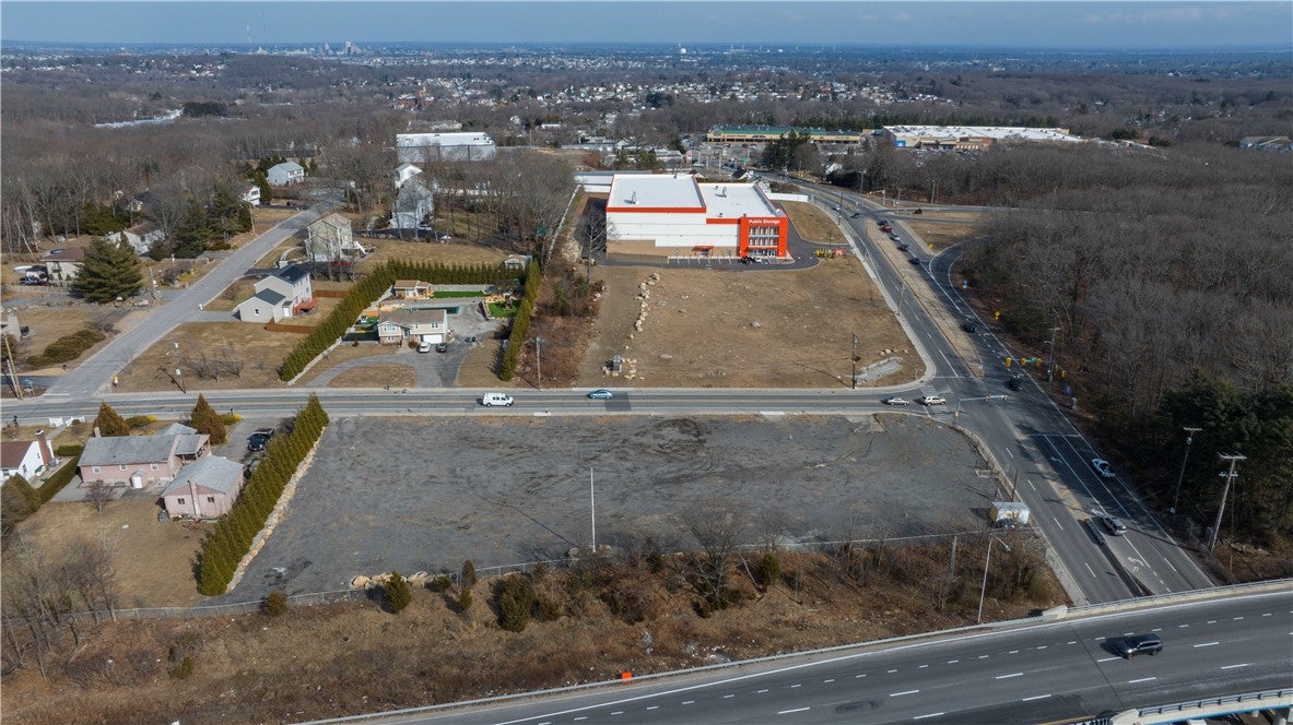 1835 Plainfield Pike Pike