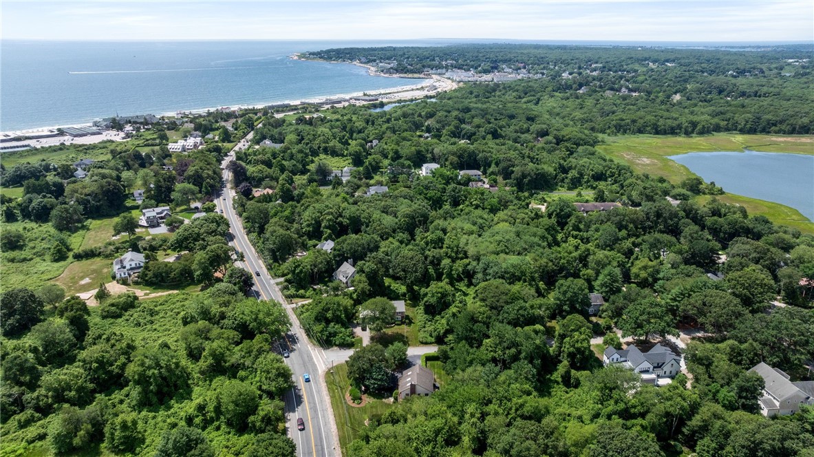264 Boston Neck Road