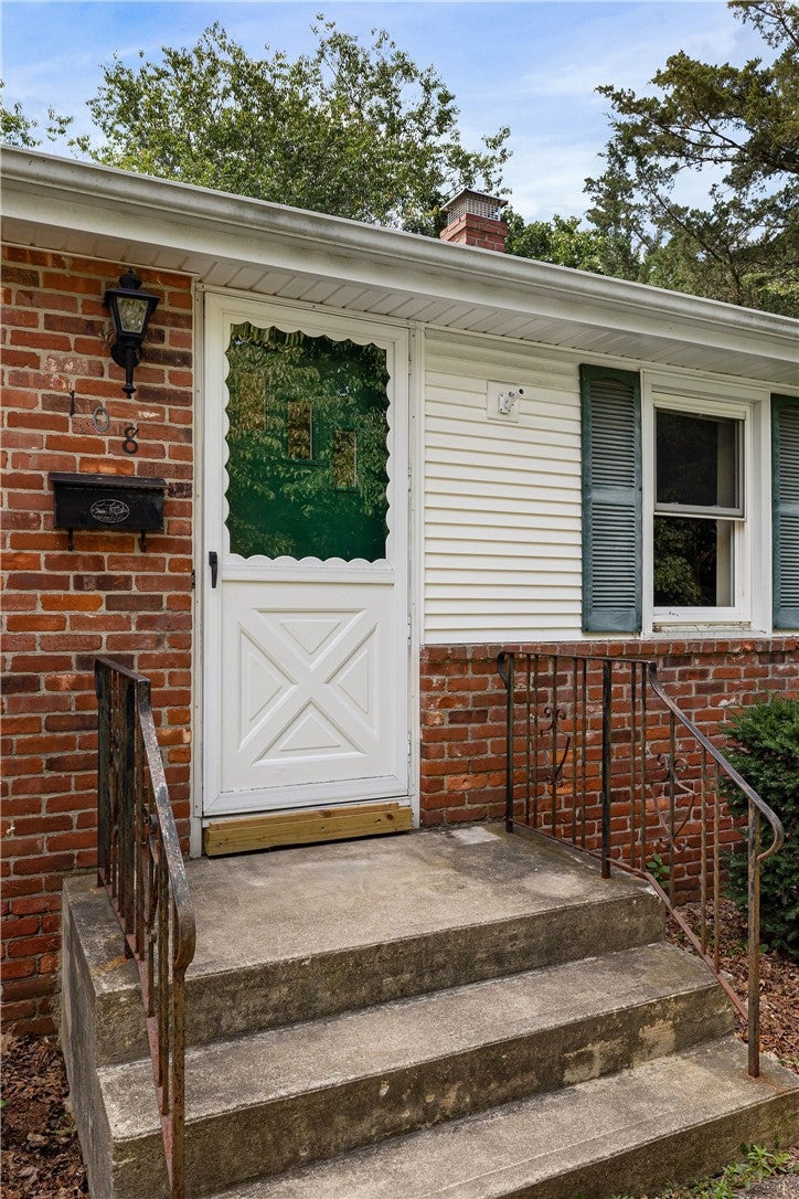 108 Longfellow Drive