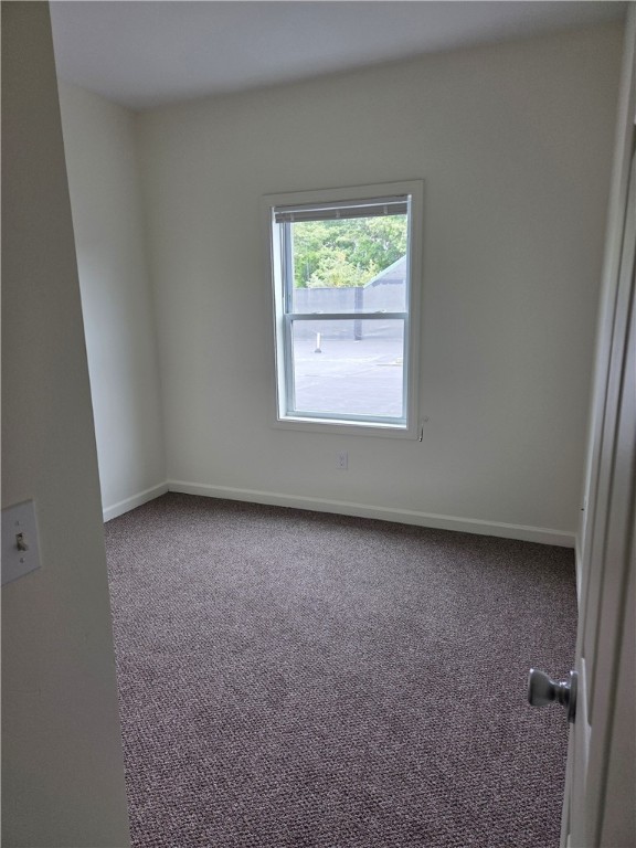 Exeter, Rhode Island 02822, United States, 2 Bedrooms Bedrooms, ,1 BathroomBathrooms,Residential,Active,208975