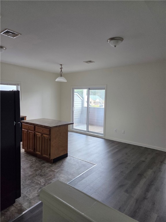 Exeter, Rhode Island 02822, United States, 2 Bedrooms Bedrooms, ,1 BathroomBathrooms,Residential,Active,208975