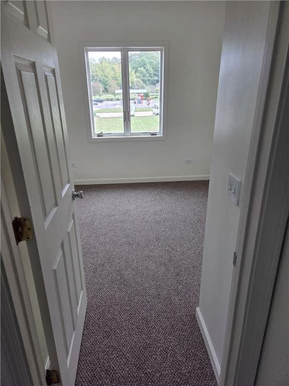 Exeter, Rhode Island 02822, United States, 2 Bedrooms Bedrooms, ,1 BathroomBathrooms,Residential,Active,208975