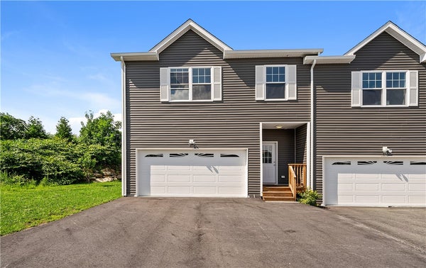 99 AYDA ROSE AVE, WEST WARWICK, RI 02893 - Image 0cadb2abab7f6d1b3584c3a129398fbd/2617487544