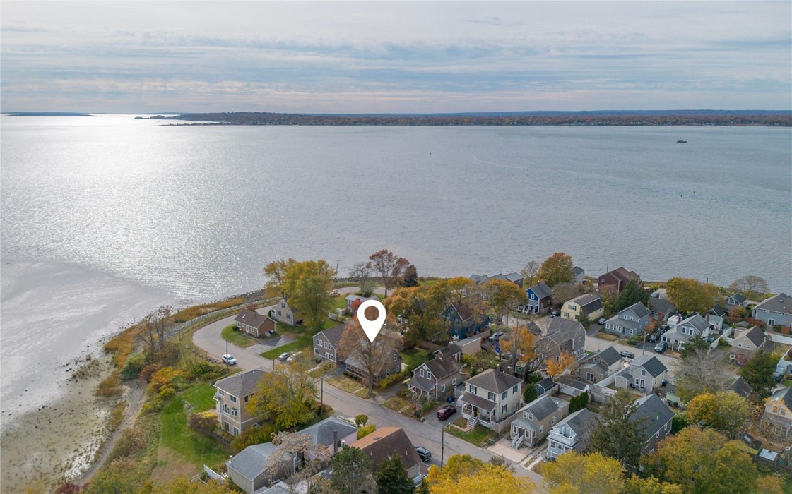 299 Narragansett Avenue