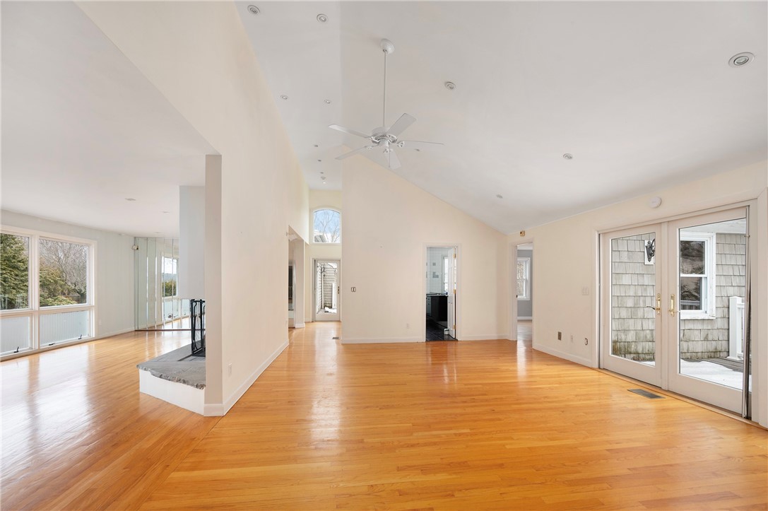 1741 Wampanoag Trail