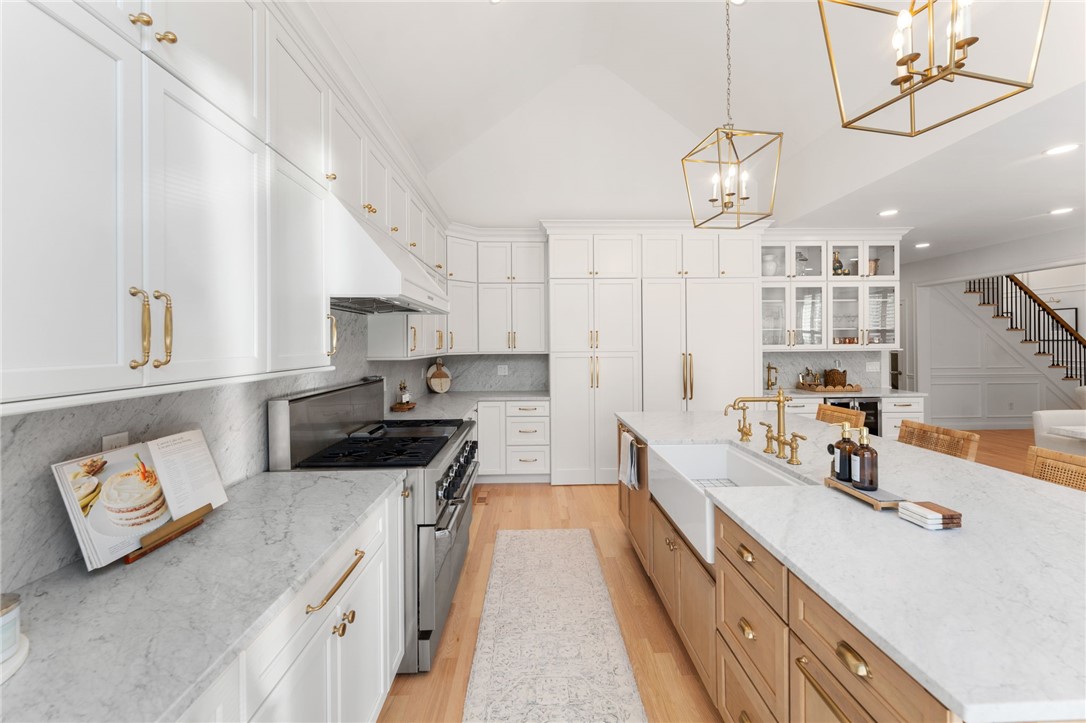 Scituate, Rhode Island 02831, United States, 3 Bedrooms Bedrooms, ,4 BathroomsBathrooms,Residential,Active,243344