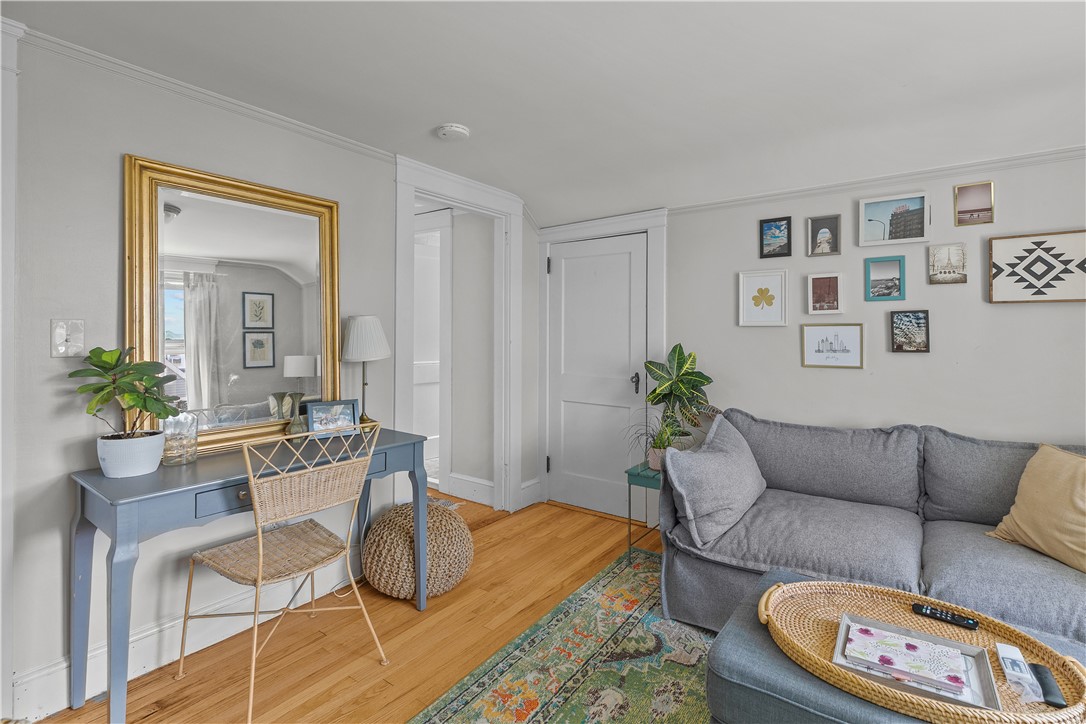 Newport, Rhode Island 02840, United States, 1 Bedroom Bedrooms, ,1 BathroomBathrooms,Residential,Active,192566