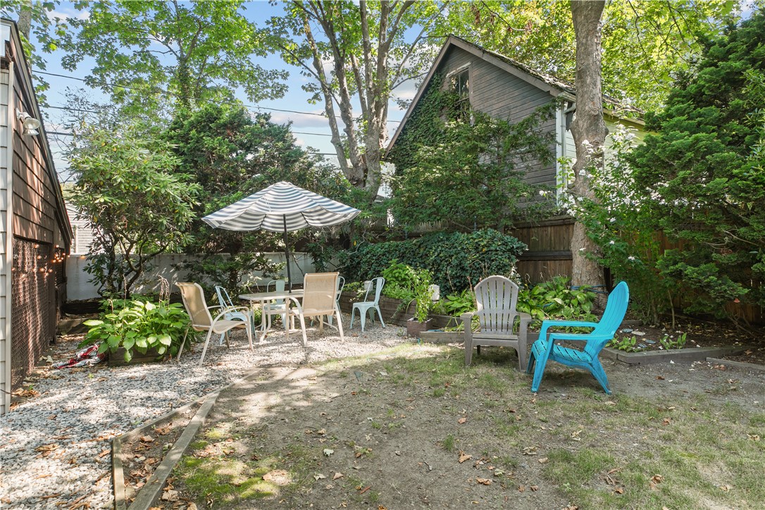 Newport, Rhode Island 02840, United States, 1 Bedroom Bedrooms, ,1 BathroomBathrooms,Residential,Active,192566