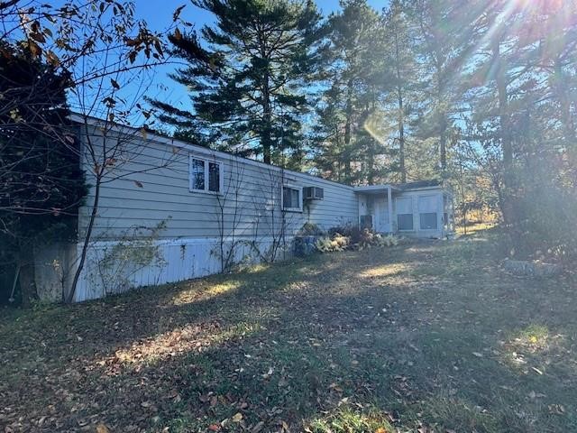 Richmond, Rhode Island 02892, United States, 2 Bedrooms Bedrooms, ,1 BathroomBathrooms,Residential,Pending,25318