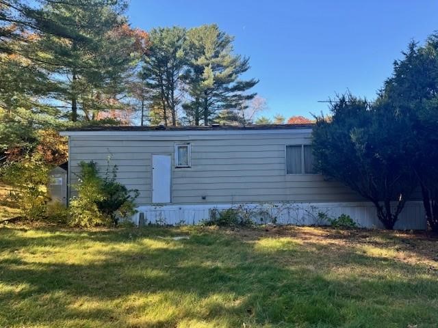 Richmond, Rhode Island 02892, United States, 2 Bedrooms Bedrooms, ,1 BathroomBathrooms,Residential,Pending,25318