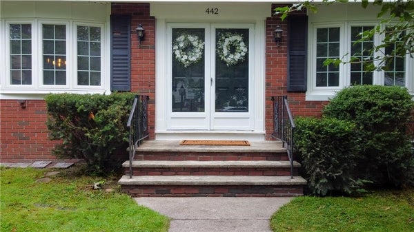 442 EASTVIEW AVE, SOMERSET, MA 02726 - Image 0e20b8dee2535ff212e1ecf1a9bb6121/2832200531