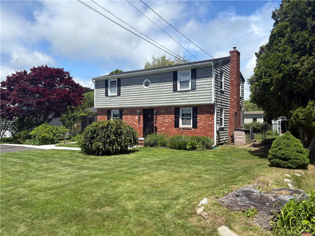 13 South Hillview Drive