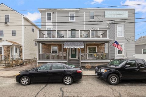 28 Weaver Avenue Newport RI 02840
