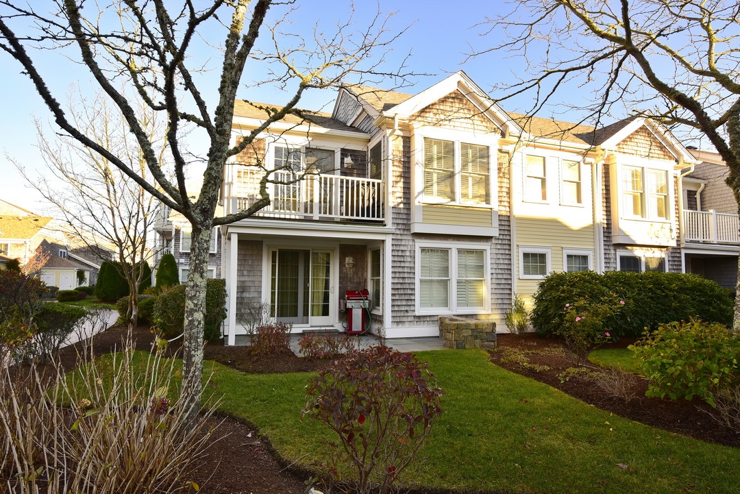 20 Narragansett Avenue 404