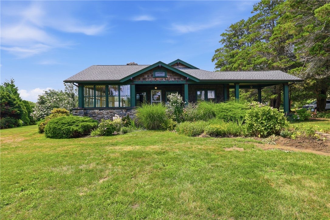 14 Wood Avenue