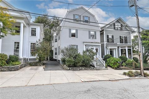 109 Bowen Street Providence RI 02906