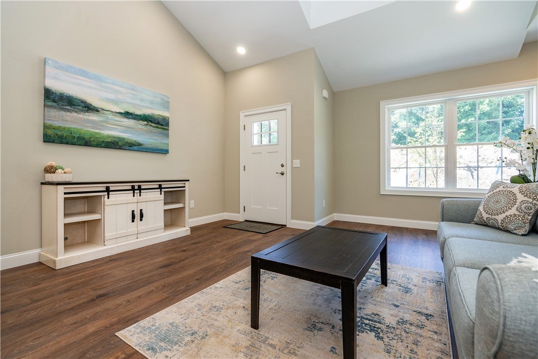 7 Fieldstone Way