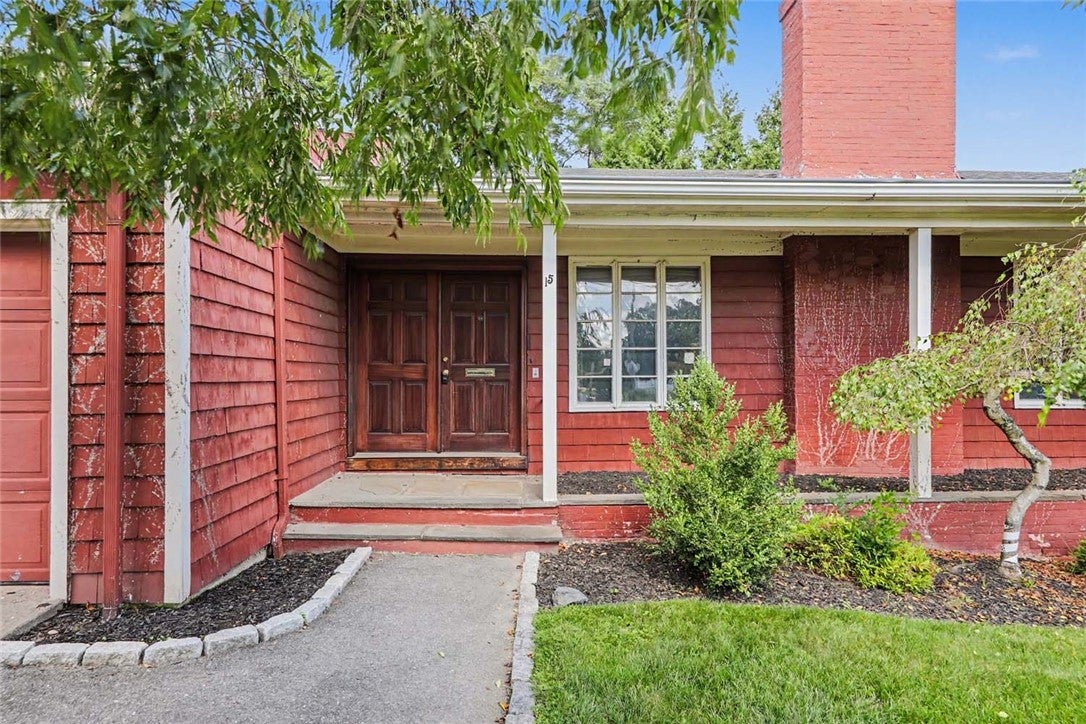 15 Cambria Court
