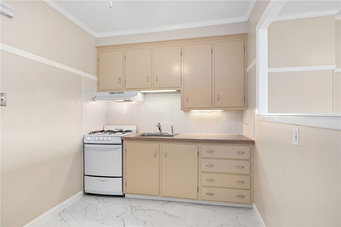 212 Washington Street