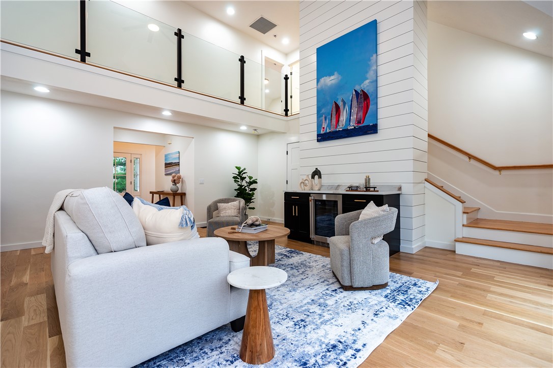 North Kingstown, Rhode Island 02874, United States, 4 Bedrooms Bedrooms, ,3 BathroomsBathrooms,Residential,Active,248804