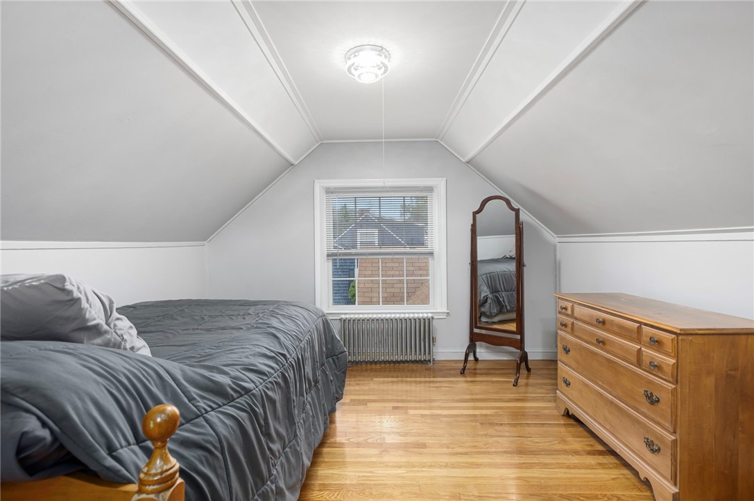 Cranston, Rhode Island 02920, United States, 3 Bedrooms Bedrooms, ,2 BathroomsBathrooms,Residential,Active,219266