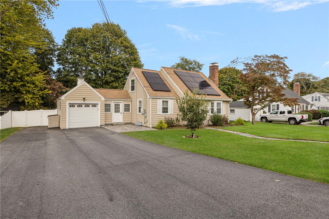 Cranston, Rhode Island 02920, United States, 3 Bedrooms Bedrooms, ,2 BathroomsBathrooms,Residential,Active,219266