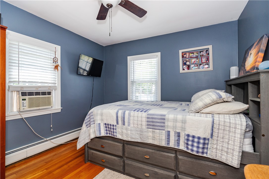 North Kingstown, Rhode Island 02852, United States, 4 Bedrooms Bedrooms, ,3 BathroomsBathrooms,Residential,Active,228195