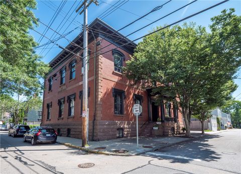 11 Willow Street 5 Newport RI 02840