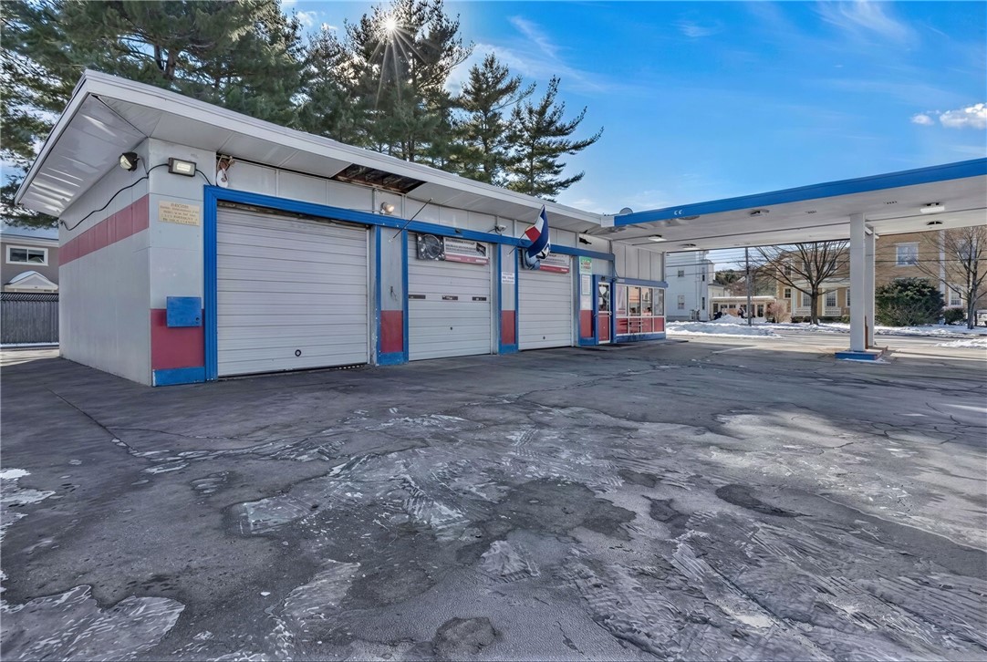 1160 Westminster Street